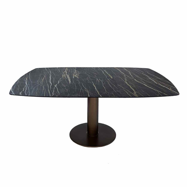 Ronald Schmitt – Esstisch Laura P 4710/E mit runder Bodenplatte| Tischplatte Keramik Noir Desire, Gestell Bronze, Tisch ausgezogen